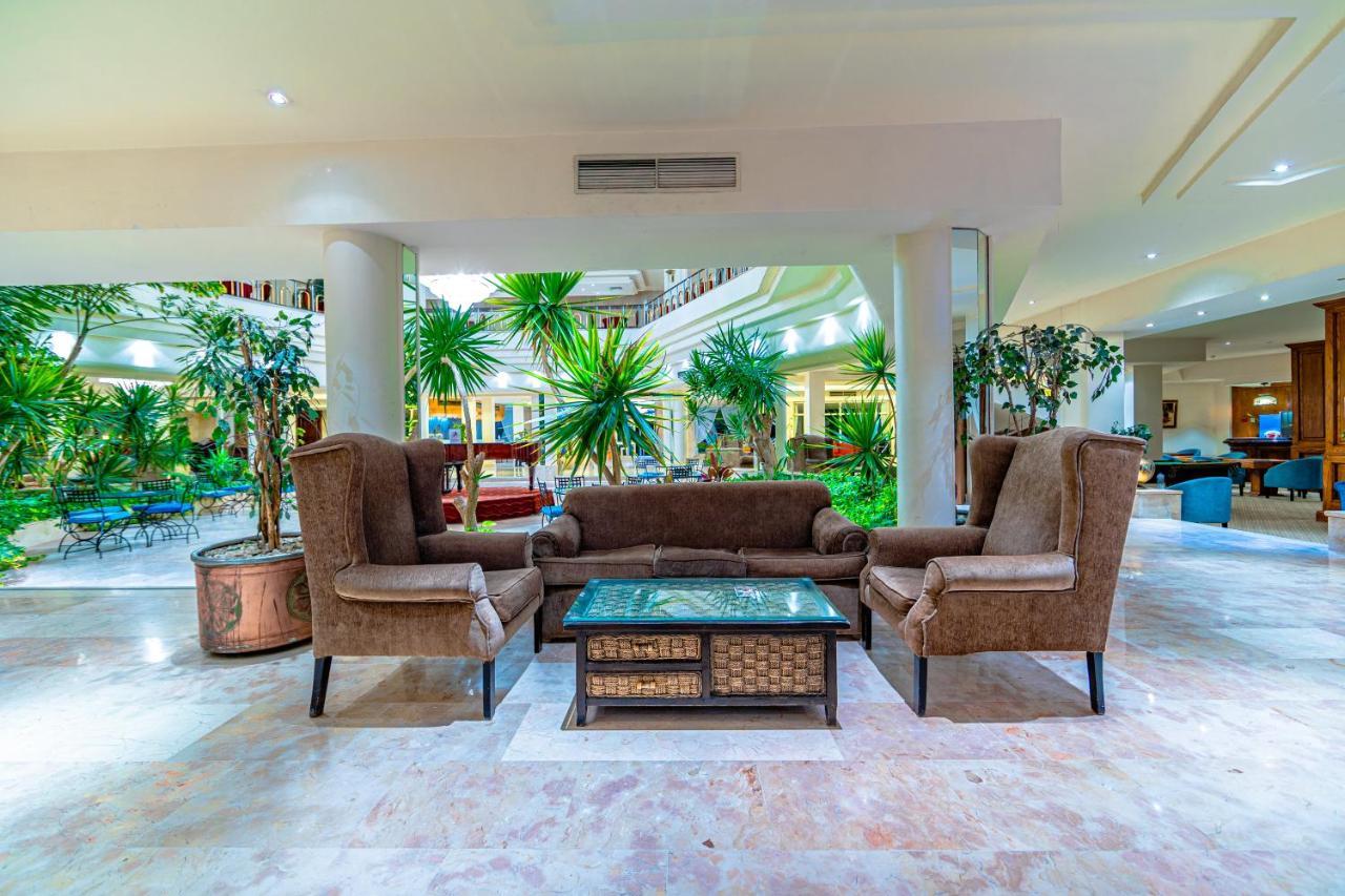The Grand Hotel, Hurghada Exterior photo